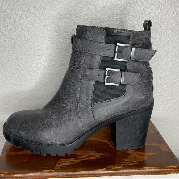 Zigi Soho Gray Kastle Chelsea Double Buckle Chunky Heel Ankle Boots Size 7.5 - Picture 7 of 16